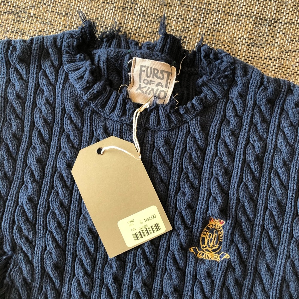 LF STORES • TOP - Picture 2 of 3